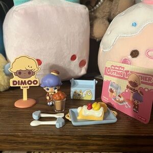 Dimoo world go on an outing together series